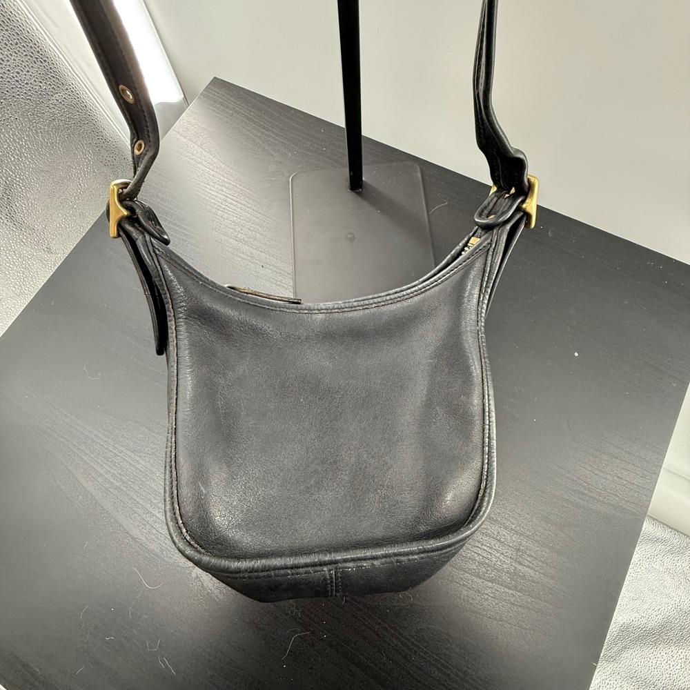 Vintage Coach‎ Janice Black Leather Crossbody USA Made 90s Brass